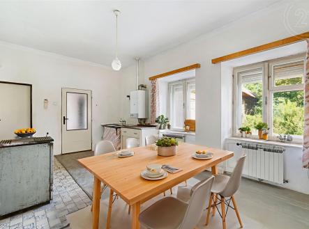 . | Prodej - dům/vila, 320 m²