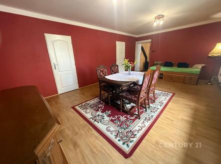 . | Prodej - dům/vila, 275 m²