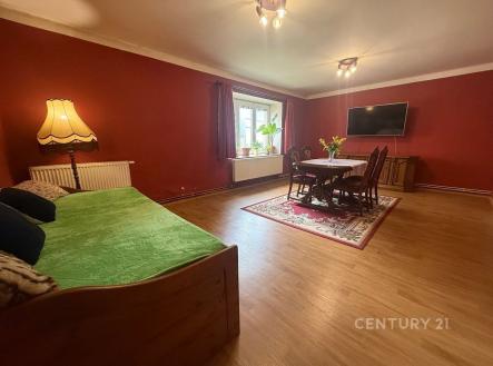 . | Prodej - dům/vila, 275 m²