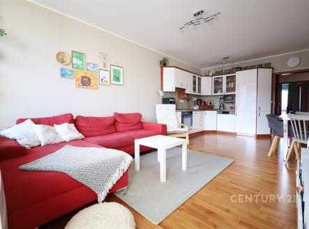 . | Pronájem bytu, 3+kk, 80 m²