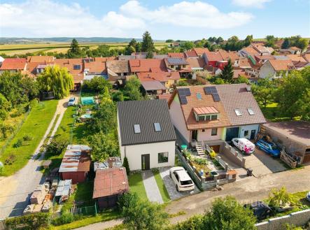 . | Prodej - pozemek pro bydlení, 319 m²