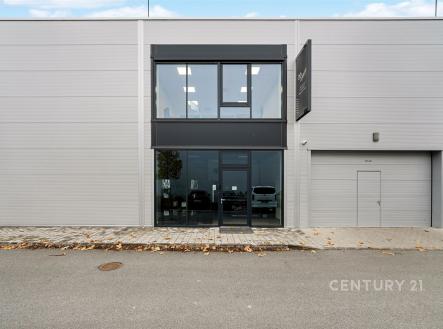 . | Pronájem - skladovací prostor, 108 m²