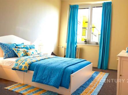 . | Pronájem bytu, 3+1, 72 m²