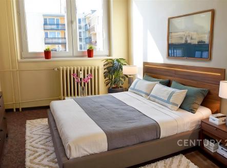 . | Pronájem bytu, 3+1, 72 m²