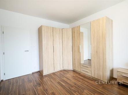 . | Pronájem bytu, 2+kk, 76 m²