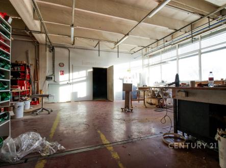 . | Pronájem - skladovací prostor, 535 m²