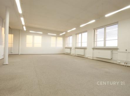 . | Pronájem - kanceláře, 262 m²