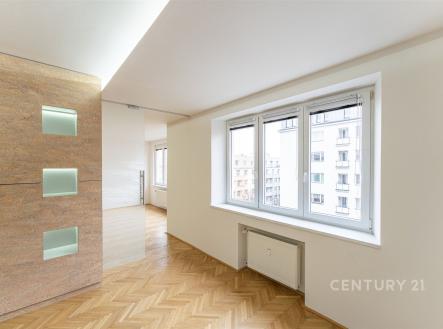 . | Pronájem bytu, 2+1, 89 m²