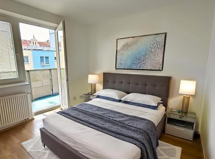 . | Pronájem bytu, 2+kk, 54 m²