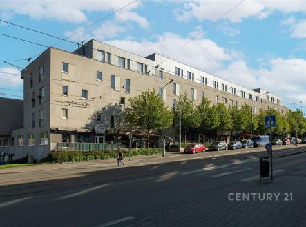 . | Pronájem bytu, 2+kk, 61 m²