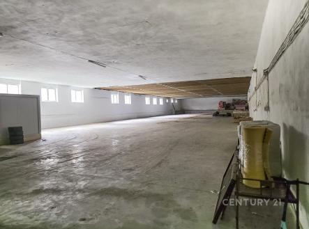 . | Pronájem - skladovací prostor, 1 400 m²