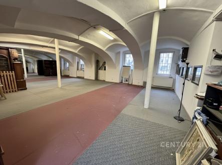. | Pronájem - obchodní prostor, 256 m²