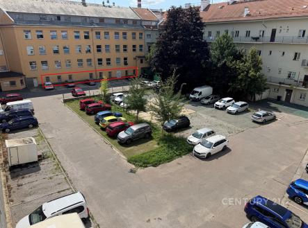 . | Pronájem - obchodní prostor, 256 m²