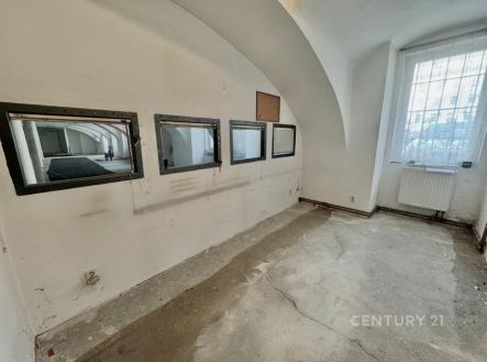 . | Pronájem - obchodní prostor, 256 m²