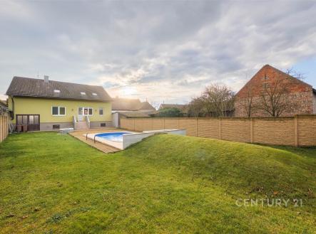 . | Prodej - dům/vila, 307 m²