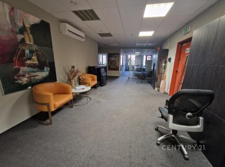. | Pronájem - kanceláře, 137 m²