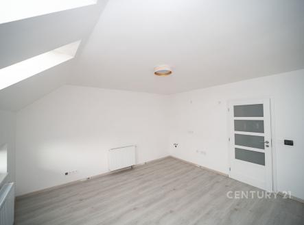 . | Prodej - kanceláře, 30 m²
