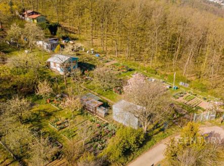 . | Prodej - pozemek, zahrada, 1 873 m²