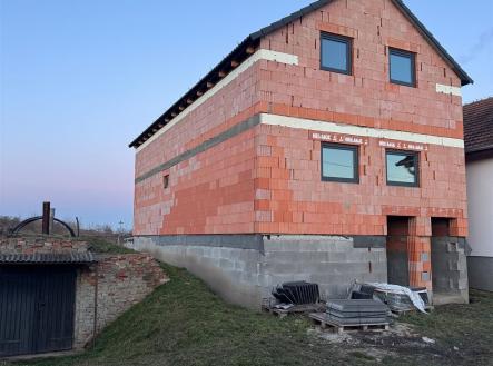 . | Prodej - dům/vila, 111 m²