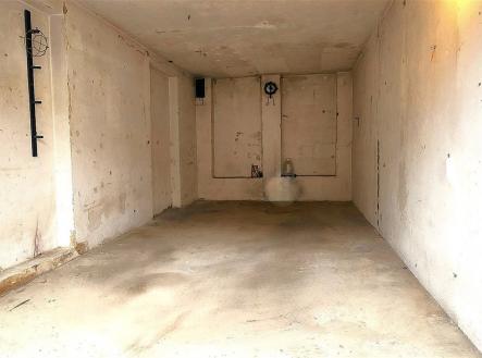 . | Prodej - malý objekt/garáž