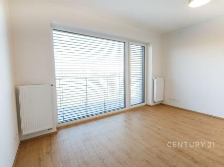 . | Pronájem bytu, 1+kk, 35 m²