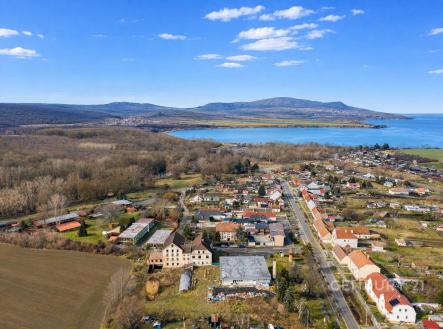 . | Prodej - dům/vila, 2 133 m²