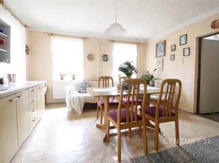 . | Prodej - dům/vila, 200 m²