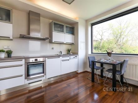 . | Prodej bytu, 2+kk, 64 m²