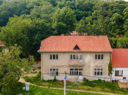 . | Prodej - dům/vila, 228 m²