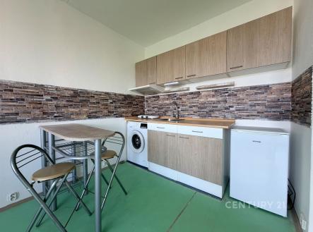 . | Pronájem bytu, 1+kk, 28 m²