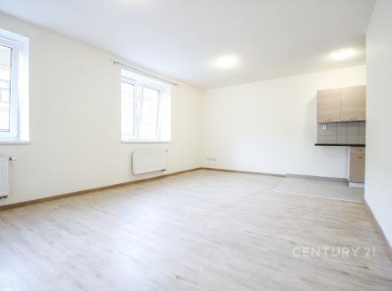 . | Pronájem bytu, 1+kk, 36 m²
