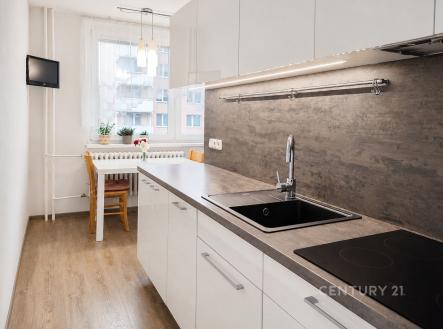 . | Pronájem bytu, 2+1, 56 m²