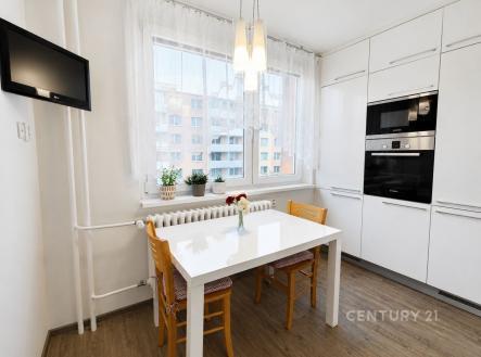 . | Pronájem bytu, 2+1, 56 m²