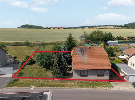 . | Prodej - pozemek pro bydlení, 724 m²