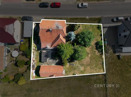 . | Prodej - pozemek pro bydlení, 724 m²