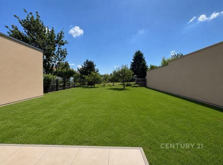 . | Prodej - dům/vila, 320 m²