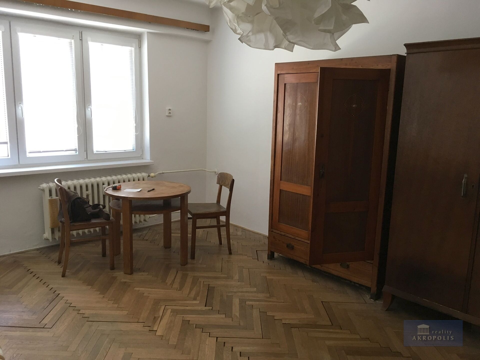 Nabízíme prodej bytu o velikosti 1+1, 50 m², který se nachází v ulici Přípotoční, Praha 10-Vršovice.