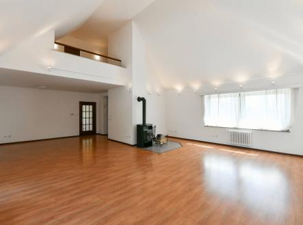 foto: 3 | Pronájem - dům/vila, 417 m²