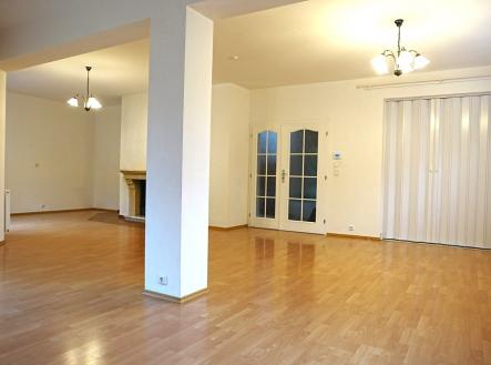 foto: 4 | Pronájem - dům/vila, 251 m²