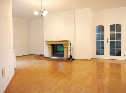 foto: 2 | Pronájem - dům/vila, 251 m²