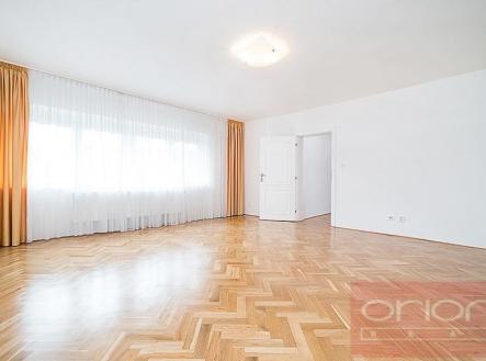 foto: 2 | Pronájem - dům/vila, 350 m²