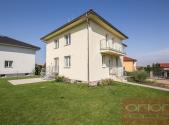 Pronájem - dům/vila, 280 m²