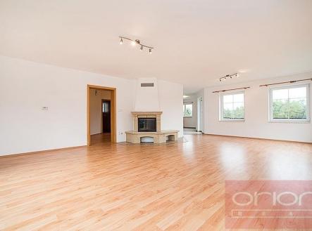 foto: 2 | Pronájem - dům/vila, 300 m²