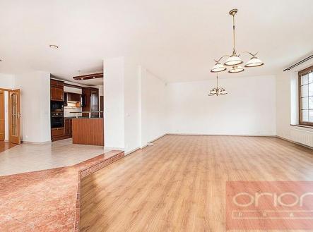 foto: 3 | Pronájem - dům/vila, 390 m²