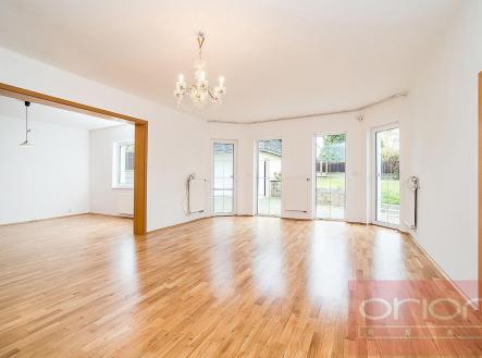 Pronájem - dům/vila, 400 m² obrázek