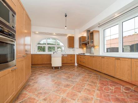 foto: 3 | Pronájem - dům/vila, 400 m²