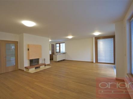 foto: 2 | Pronájem - dům/vila, 350 m²