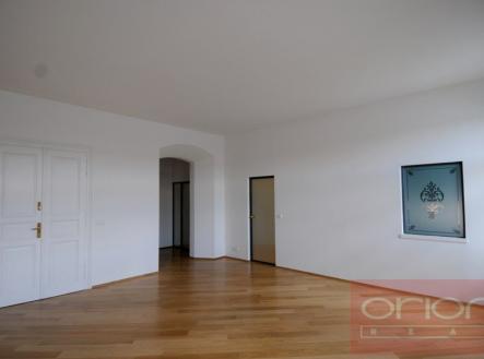 Pronájem bytu, 4+1, 117 m² obrázek