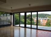 Pronájem - dům/vila, 442 m²
