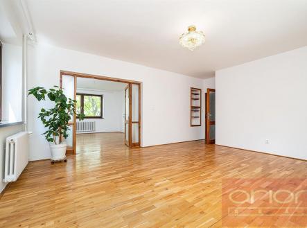 Pronájem - dům/vila, 225 m² obrázek